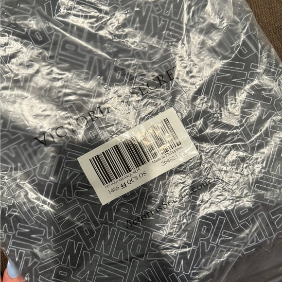 NWT Victoria’s Secret PINK Oversized Weekender Zip Top Tote Bag - Picture 6 of 6